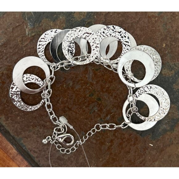 Silver Multi Circle Textured Link Bracelet 7” With 2” Extender Elegant Jewelry - Picture 4 of 4